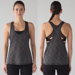Lululemon Heathered Black Grey Strappy Mesh Tank Built in Bra Womens Size 6